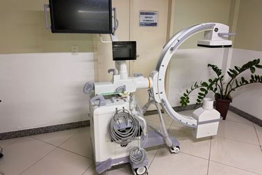 Hospital Municipal de Foz recebe novo equipamento de R$ 730 mil para cirurgias
