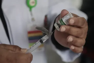 Mesmo com UBSs abertas no s&aacute;bado, vacina&ccedil;&atilde;o contra gripe tem apenas 143 doses aplicadas