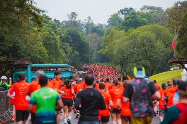 Primeiro dia da Meia Maratona das Cataratas re&uacute;ne 3 mil atletas neste s&aacute;bado 