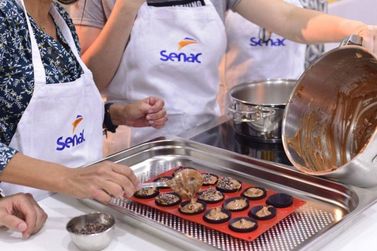 Senac abre vagas gratuitas para cursos de gastronomia, hotelaria e atendimento tur&iacute;stico