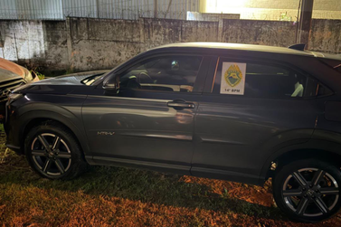 PM prende mulher com SUV roubada que seria levada ao Paraguai pela Ponte da Amizade