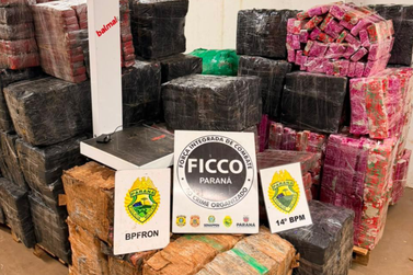 Pol&iacute;cia descobre oficina do tr&aacute;fico e faz uma das maiores apreens&otilde;es de maconha do ano