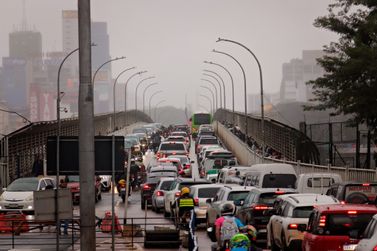 C&acirc;mara pressiona DNIT por informa&ccedil;&otilde;es sobre a seguran&ccedil;a da Ponte da Amizade 