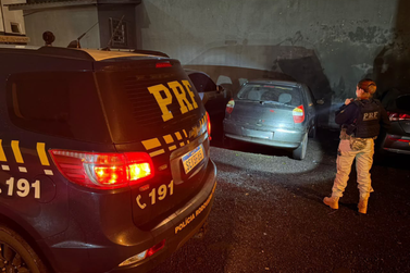 Homem deixa a pris&atilde;o, furta carro e acaba preso horas depois, no mesmo dia, na BR-277