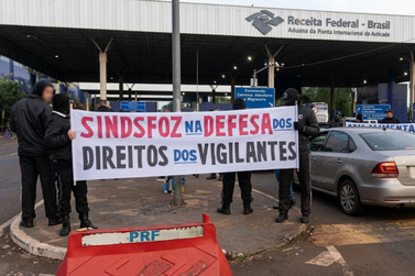 Atraso de sal&aacute;rios leva vigilantes a anunciar paralisa&ccedil;&atilde;o na Ponte da Amizade