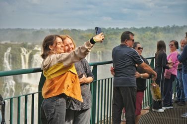 Cataratas do Igua&ccedil;u recebem 263 mil visitantes em julho, m&eacute;dia de 8,5 mil por dia