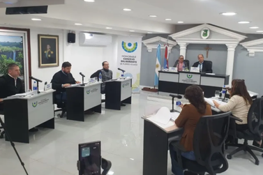 Projeto quer limitar a oito anos reelei&ccedil;&atilde;o de prefeito e vereadores em Puerto Iguaz&uacute;