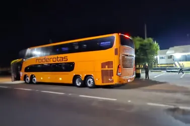 Segundo &ocirc;nibus que saiu de Foz &eacute; assaltado no mesmo trecho na regi&atilde;o de Maring&aacute;