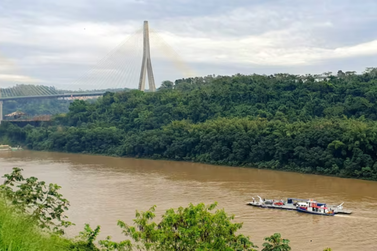 T&aacute;xis e vans ganham nova rota entre Paraguai e Argentina sem precisar passar por Foz
