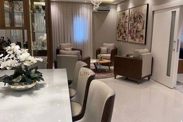 Apartamento &agrave; venda - 192m&sup2; - Centro