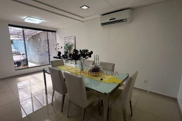 Sobrado &agrave; venda - 150m&sup2; - Jardim Tarob&aacute;