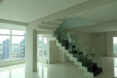 Apartamento &agrave; venda - 203m&sup2; - Centro