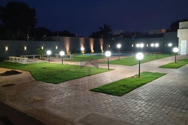 Terreno &agrave; venda - 353m&sup2; - Lancaster V