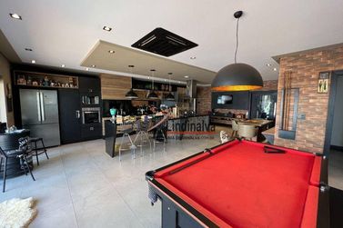 Sobrado &agrave; venda - 397m&sup2; - Condom&iacute;nio Residencial Village Igua&ccedil;u
