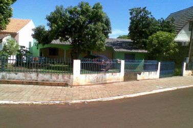 Casa &agrave; venda - 85m&sup2; - Centro