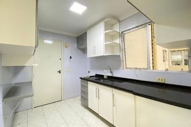 Apartamento &agrave; venda - 122m&sup2; - Centro