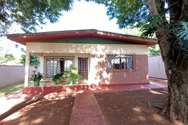 Ch&aacute;cara &agrave; venda - 150m&sup2; - Mata Verde
