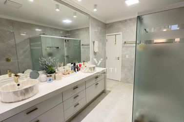 Sobrado &agrave; venda - 474m&sup2; - Condom&iacute;nio Vila Residencial B