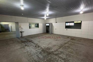 Sal&atilde;o Comercial para alugar - 720m&sup2; - Distrito Industrial