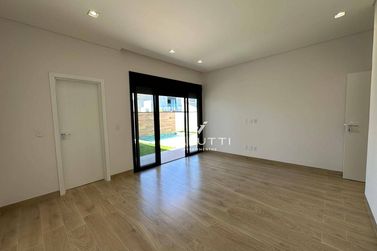 Casa &agrave; venda - 189m&sup2; - Condom&iacute;nio Residencial Safira
