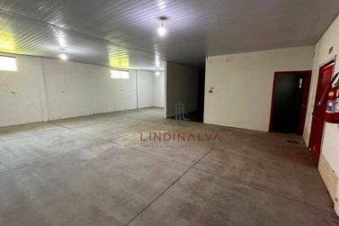 Sal&atilde;o Comercial para alugar - 720m&sup2; - Distrito Industrial
