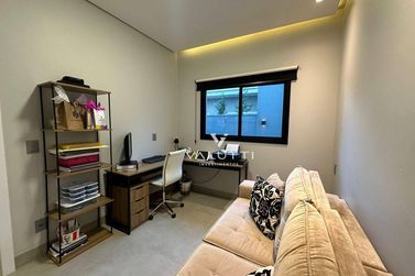 Sobrado &agrave; venda - 243m&sup2; - Condom&iacute;nio Residencial Safira