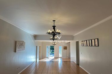 Casa &agrave; venda - 600m&sup2; - Condom&iacute;nio Chacara Natureza