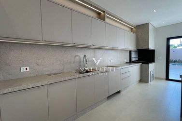 Casa &agrave; venda - 176m&sup2; - Condom&iacute;nio Residencial Safira