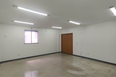 Sala Comercial &agrave; venda - 839m&sup2; - Centro
