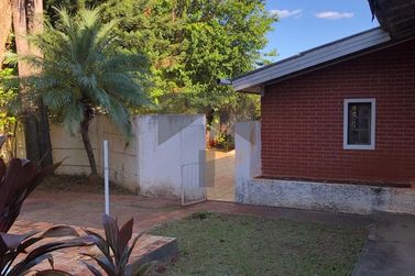 Casa &agrave; venda - 619m&sup2; - Vila A