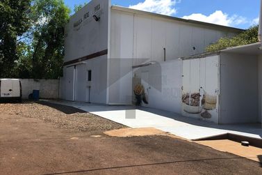Ch&aacute;cara &agrave; venda - 1200m&sup2; - Lote Grande