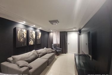 Sobrado &agrave; venda - 150m&sup2; - Centro