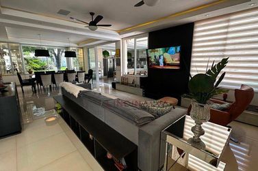 Sobrado &agrave; venda - 750m&sup2; - Condom&iacute;nio Residencial Castel Franco