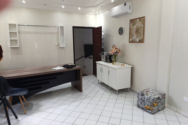 Sala Comercial para alugar - 150m&sup2; - Centro