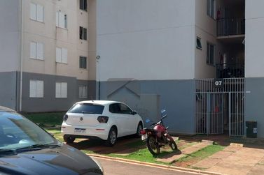 Apartamento para alugar - 43m&sup2; - Tr&ecirc;s Lagoas