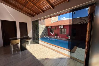 Casa &agrave; venda - 280m&sup2; - Jardim Panorama