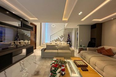 Sobrado &agrave; venda - 375m&sup2; - Condom&iacute;nio Terras Alpha II