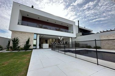 Sobrado &agrave; venda - 472m&sup2; - Condom&iacute;nio Residencial Esmeralda