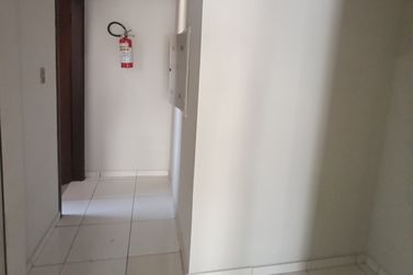 Sala Comercial para alugar - 64m&sup2; - Centro