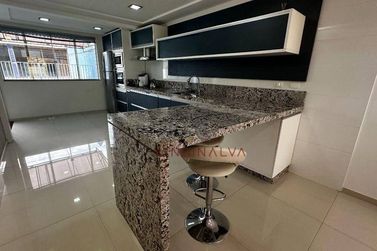 Sobrado &agrave; venda - 150m&sup2; - Jardim Tarob&aacute;