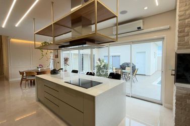 Casa &agrave; venda - 225m&sup2; - Royal Boulevard Yacht Residence e Resort
