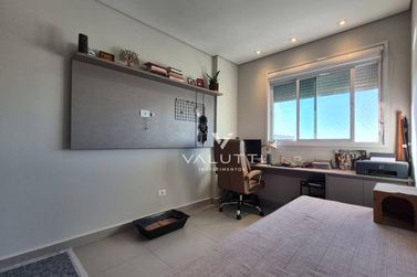 Apartamento &agrave; venda - 131m&sup2; - Edif&iacute;cio Residencial Esmeralda