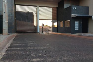 Terreno &agrave; venda - 353m&sup2; - Lancaster V