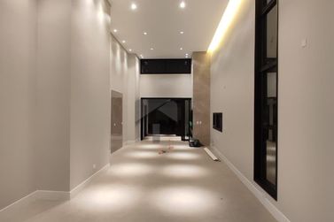 Casa &agrave; venda - 180m&sup2; - Carim&atilde;