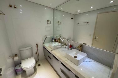 Apartamento &agrave; venda - 216m&sup2; - Edif&iacute;cio Maison Mont Blanc
