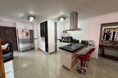 Casa &agrave; venda - 280m&sup2; - Jardim Panorama