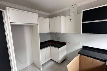 Sobrado para alugar - 82m&sup2; - Vila Yolanda