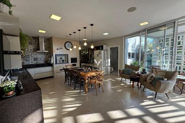 Sobrado &agrave; venda - 352m&sup2; - Condom&iacute;nio Residencial Arco di Roma