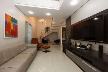 Sobrado &agrave; venda - 364m&sup2; - Condom&iacute;nio Country Igua&ccedil;u