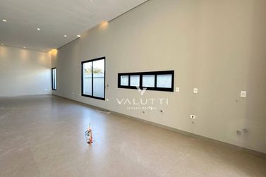 Casa &agrave; venda - 265m&sup2; - Condom&iacute;nio Residencial Safira